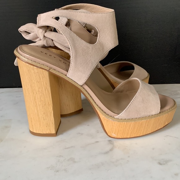 Very Volatile Women’s Ashlee Dress Sandal - Picture 11 of 16